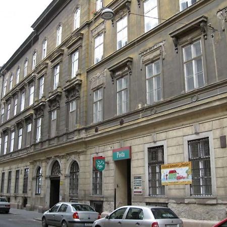 Walking Bed Budapest Downtown Vandrehjem Eksteriør billede