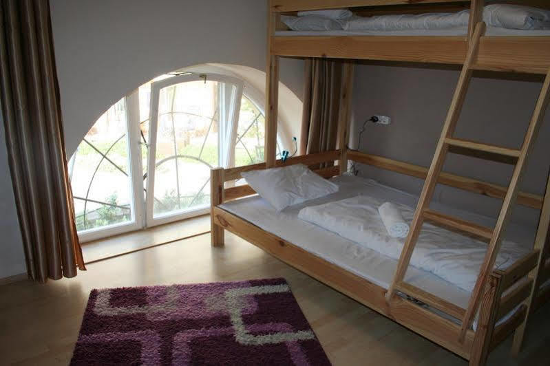 Walking Bed Budapest Downtown Vandrehjem Eksteriør billede